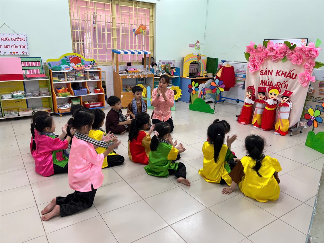 Chuyên đề cấp trường  Hoạt động giáo dục âm nhạc cho trẻ theo tiếp cận đa văn hóa”