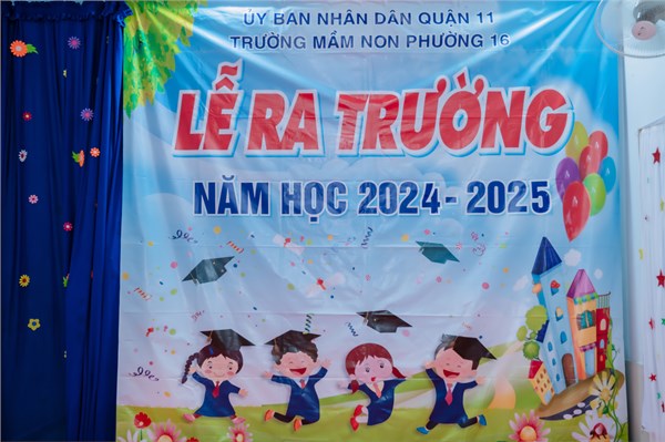Lễ ra trường năm học 2024-2025