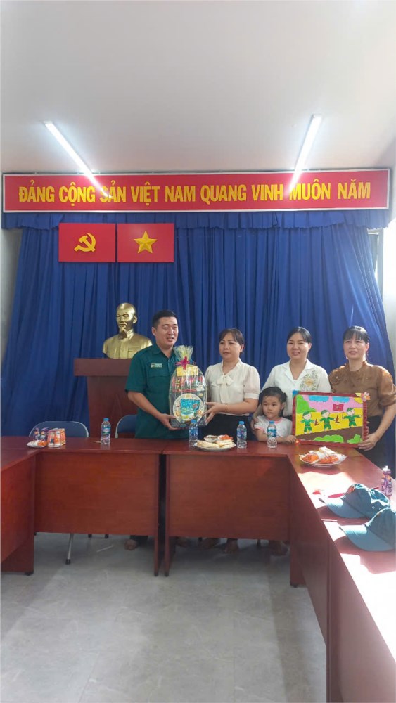 Chào mừng ngày thành lập Quân đội Nhân dân Việt Nam 22/12