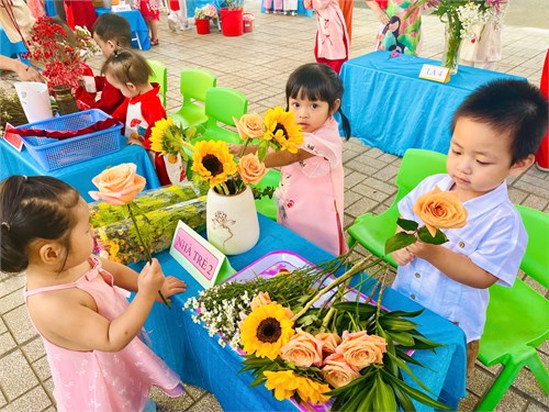Lễ hội bé vui xuân