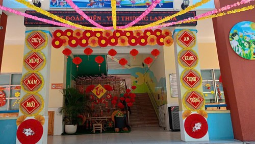 Trường mầm non sơn ca chào mừng xuân ất tỵ 2025