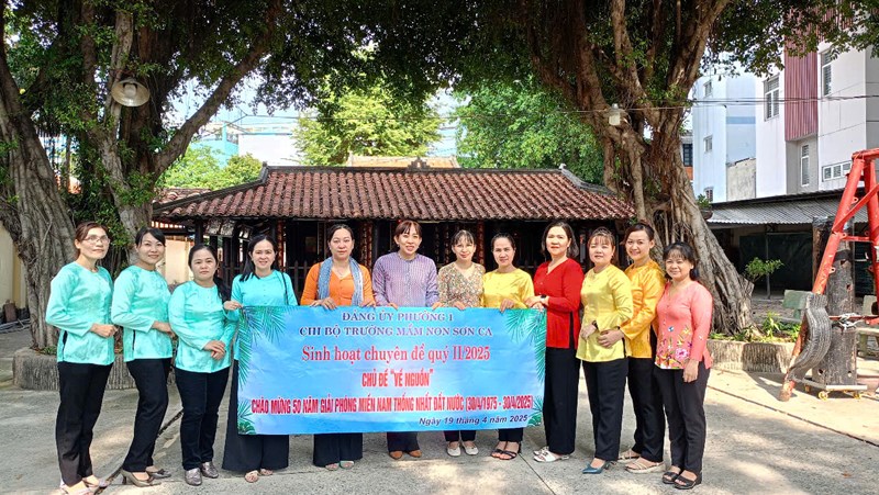 Trường Mầm non Sơn Ca sinh hoạt chi bộ Quý 2/2025