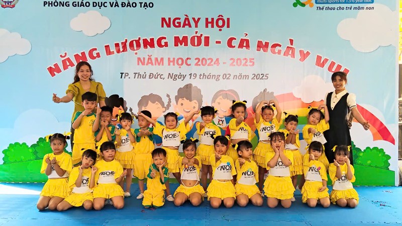 Trường mầm non sơn ca 2 
tham gia hội thi đồng diễn  năng lượng mới - cả ngày vui 
năm học 2024 - 2025