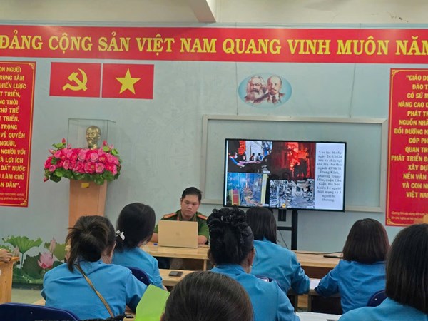 Tập huấn phòng cháy chữa cháy năm học 2024 - 2025