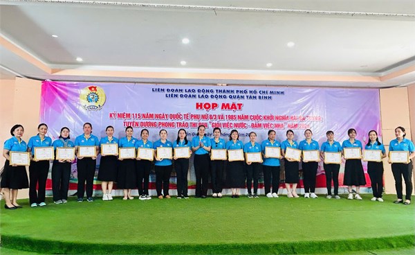 Tuyên dương phong trào thi đua  Giỏi việc nước, đảm việc nhà  năm 2024