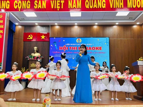 Công đoàn trường Mầm non Tân Phong xuất sắc đạt giải nhì tại hội thi karaoke năm 2025