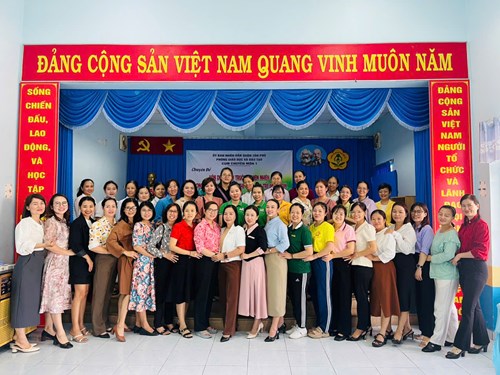 Trường MN Thiên Lý tổ chức chuyên đề “Vận dụng môi trường thiên nhiên trong tổ chức phát triển thể chất cho trẻ mầm non”