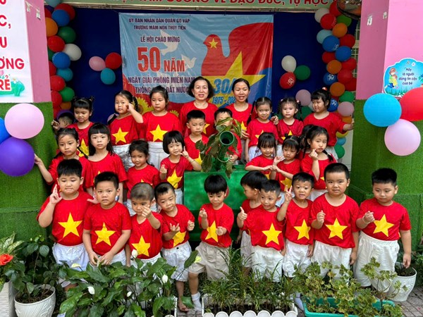 Lễ hội chào mừng 30/4 thống nhất đất nước và 01/5 Quốc tế lao động
