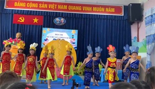 Trường Mầm non Trạng Nguyên tổ chức Hội thi “Kể chuyên theo sách” năm học 2024-2025.