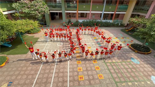 Thể dục đồng diễn chào mừng 50 năm thống nhất đất nước 30/04/1975 - 30/04/2025.