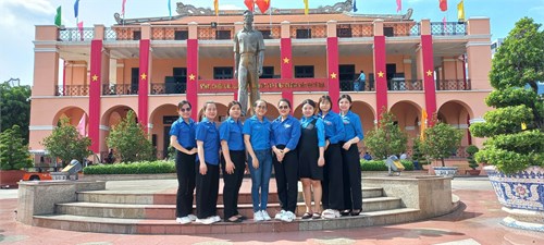 Hoạt động Chi Đoàn: Kế hoạch Tổ chức Cuộc thi vẽ Tranh kỷ niệm 50 năm Ngày giải phóng miền Nam, thống nhất đất nước 30/4/1975 - 30/4/2025