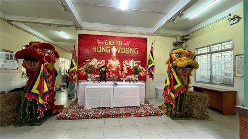 Các bé lớp Mầm 3 tham dự lễ hội Giỗ tổ Hùng Vương