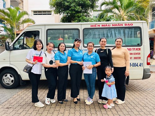 Đoàn viên công đoàn cơ sở trường mầm non vàng anh - quận 8 tham gia hiến máu tình nguyện năm 2025