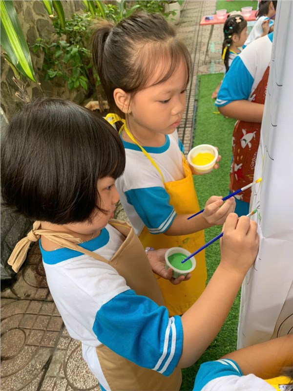 Bé Làm Họa Sĩ_Lá 2