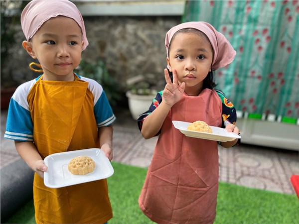 LamBanhTrungThu_KhoiLa_Choi1