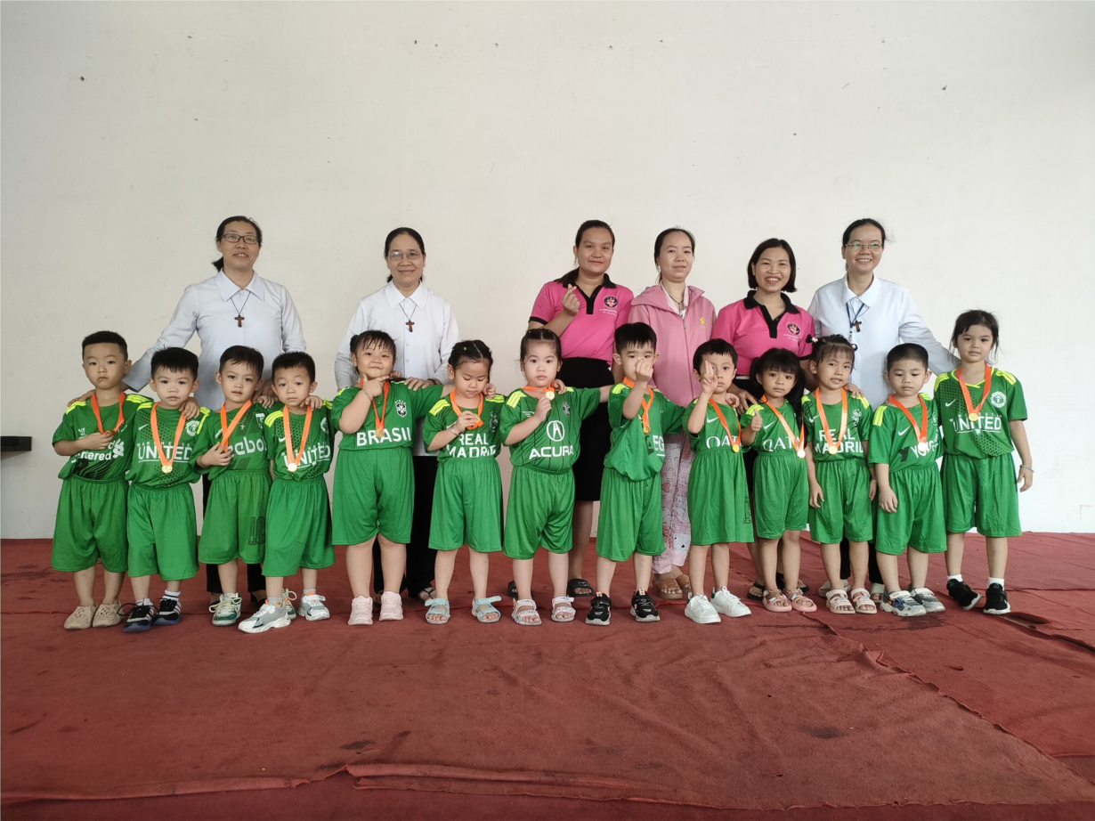 c7_121202410.jpg