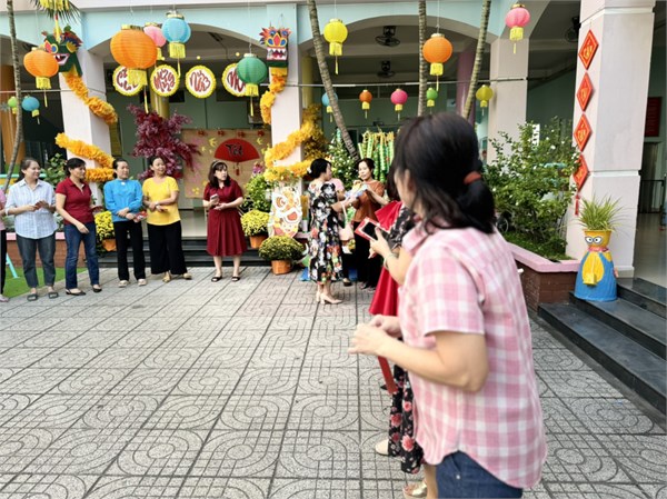 tet2_182202414.jpg