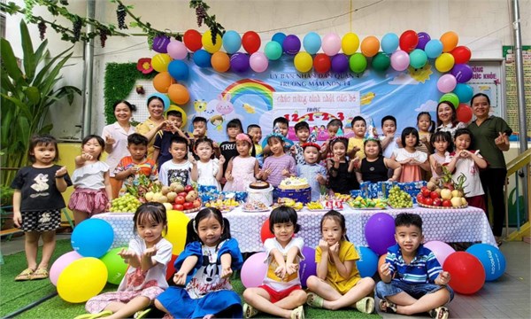 Sinh nhật các bé