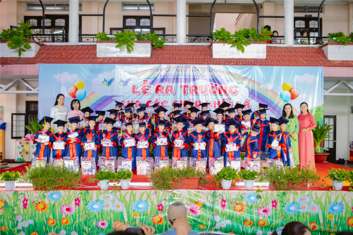 LỄ RA TRƯỜNG KHỐI LÁ NĂM HỌC 2023 - 2024